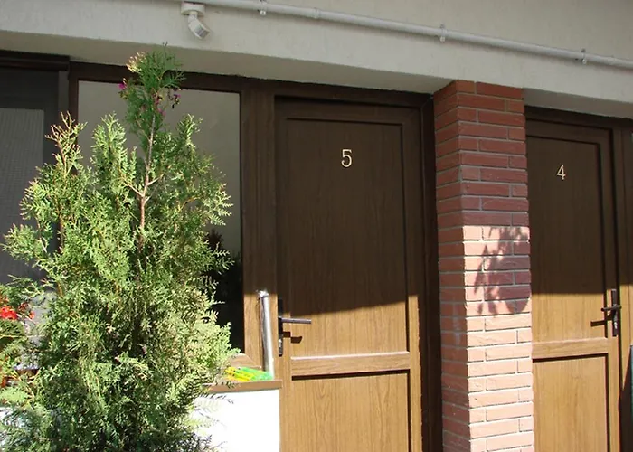 Casa Elisabeta Pensión Constanţa